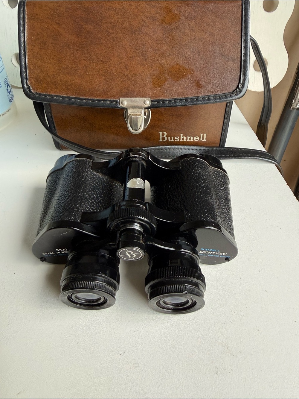 Bushnell Black 8x30 Vintage Sportview Binoculars with Brown Carry Case
